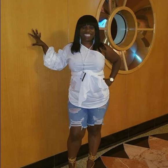 Meet your Posher, Januwaa - Picture 1 of 1